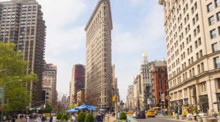 Flatiron Building: all’asta l’edifico newyorkese a forma di ferro da stiro