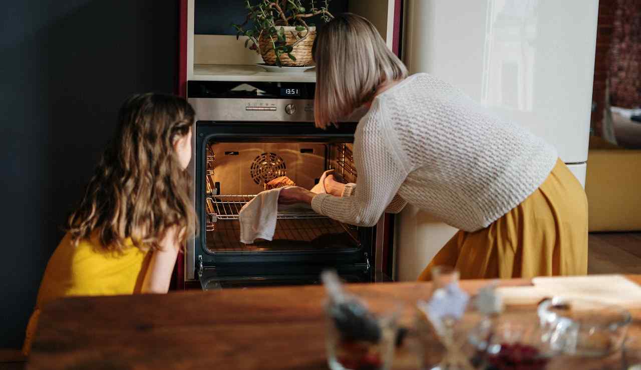 Forno, da quando ho scoperto questo tasto lo premo sempre | Bollette più basse che mai